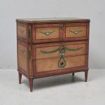 1490 7247 CHEST OF DRAWERS